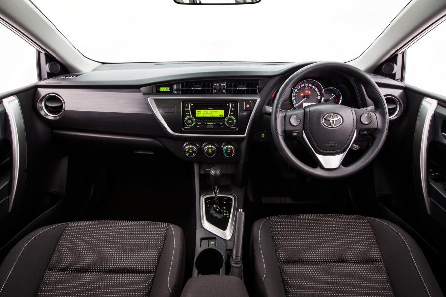  Toyota Corolla Ascent 2012 года  (AU) (фото 3 из 5)